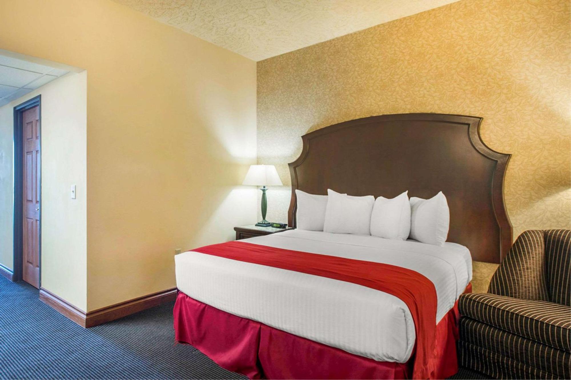 Shoreline Inn & Conference Center, Ascend Hotel Collection Muskegon Kültér fotó